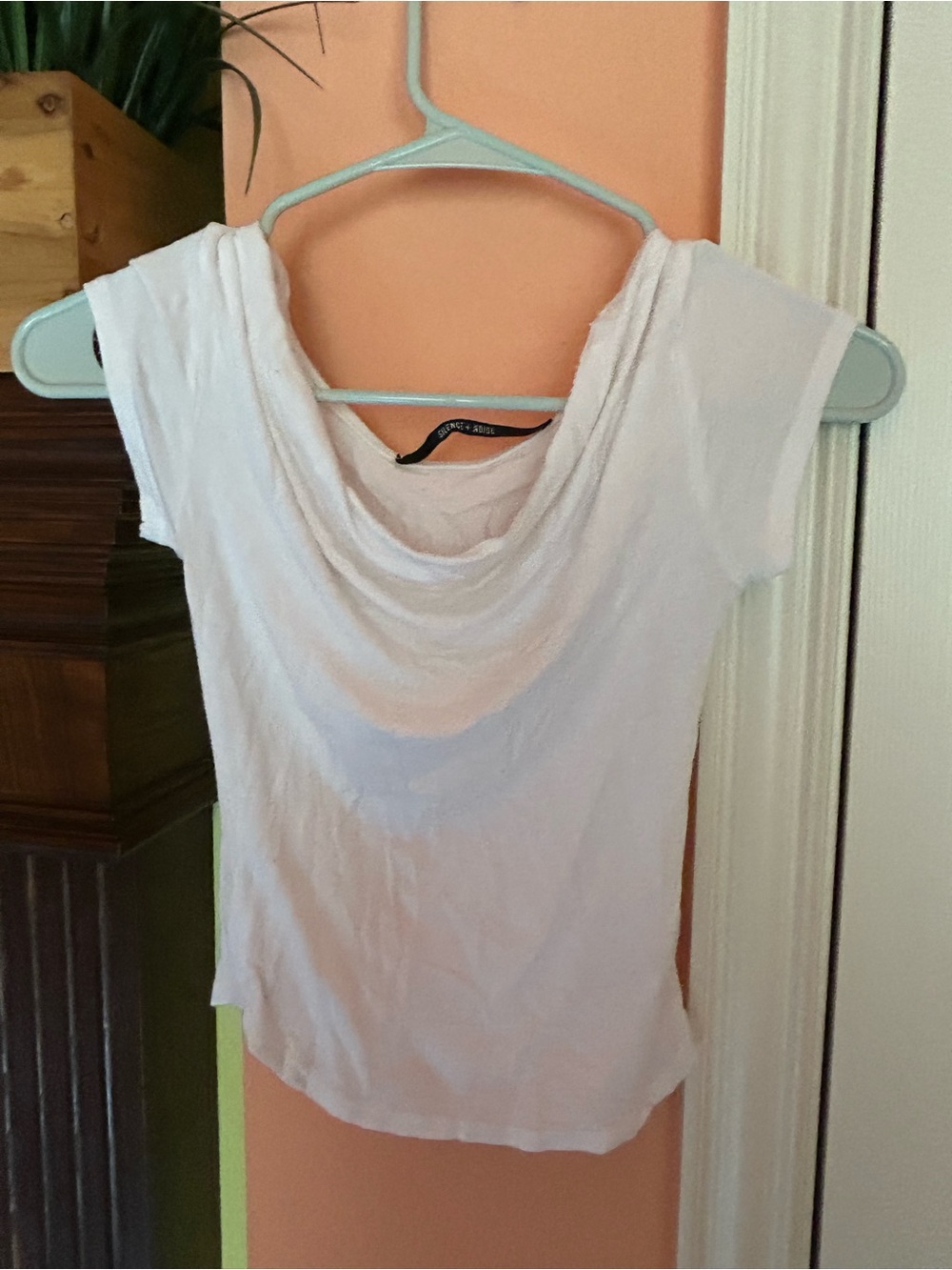 Silence + Noise White Women's Draped Neck Short Sleeve Top